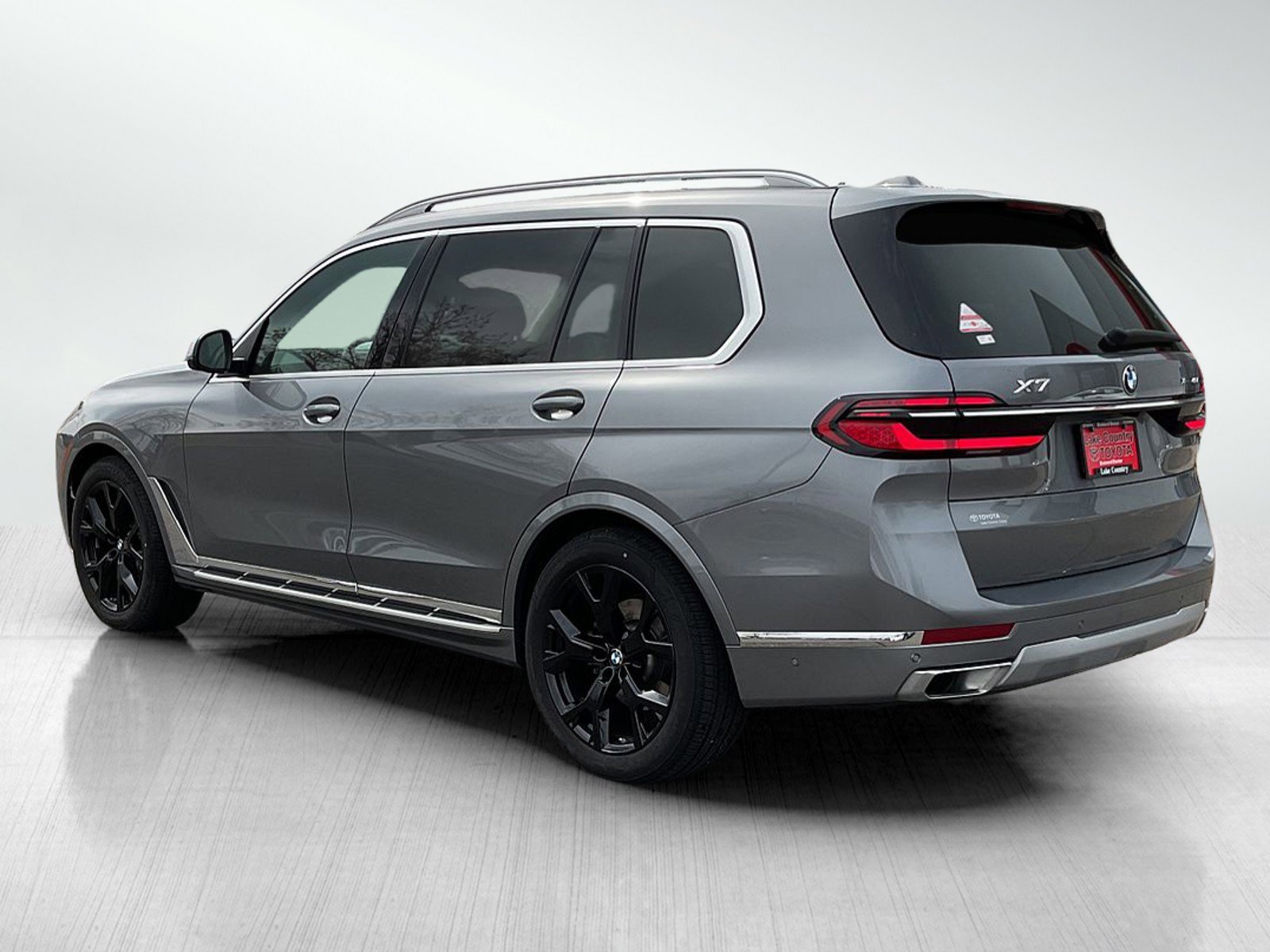 Used 2026 BMW X7 xDrive40i image 3