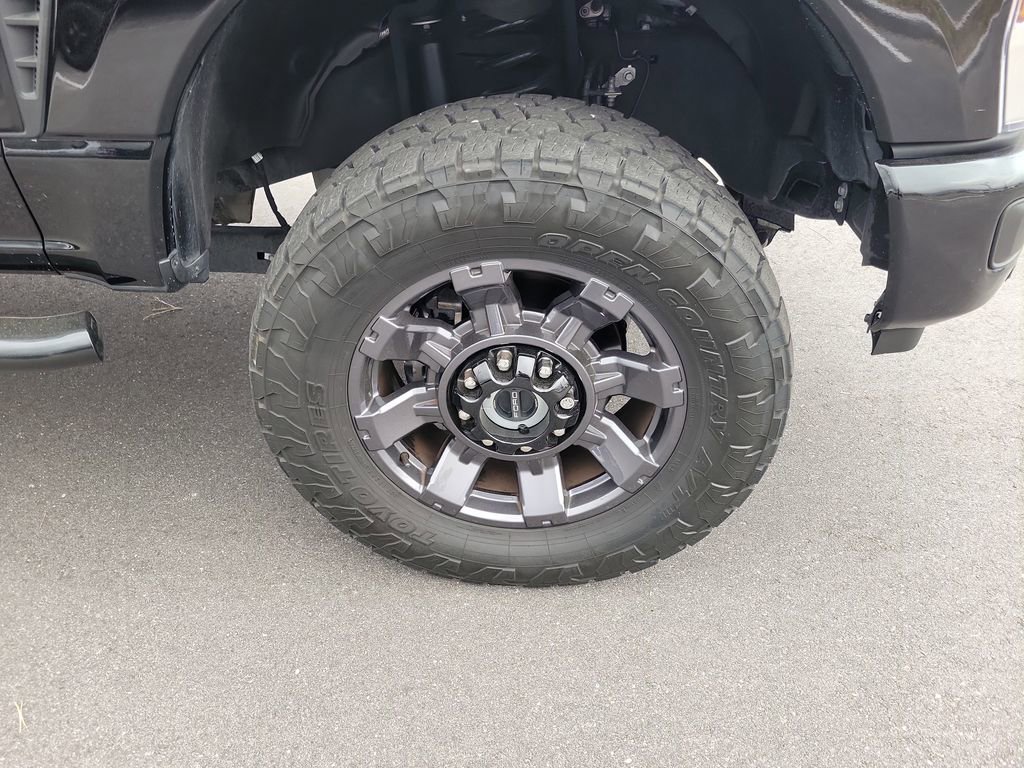 Used 2024 Ford F250 Lariat w/ Lariat Ultimate Package image 6