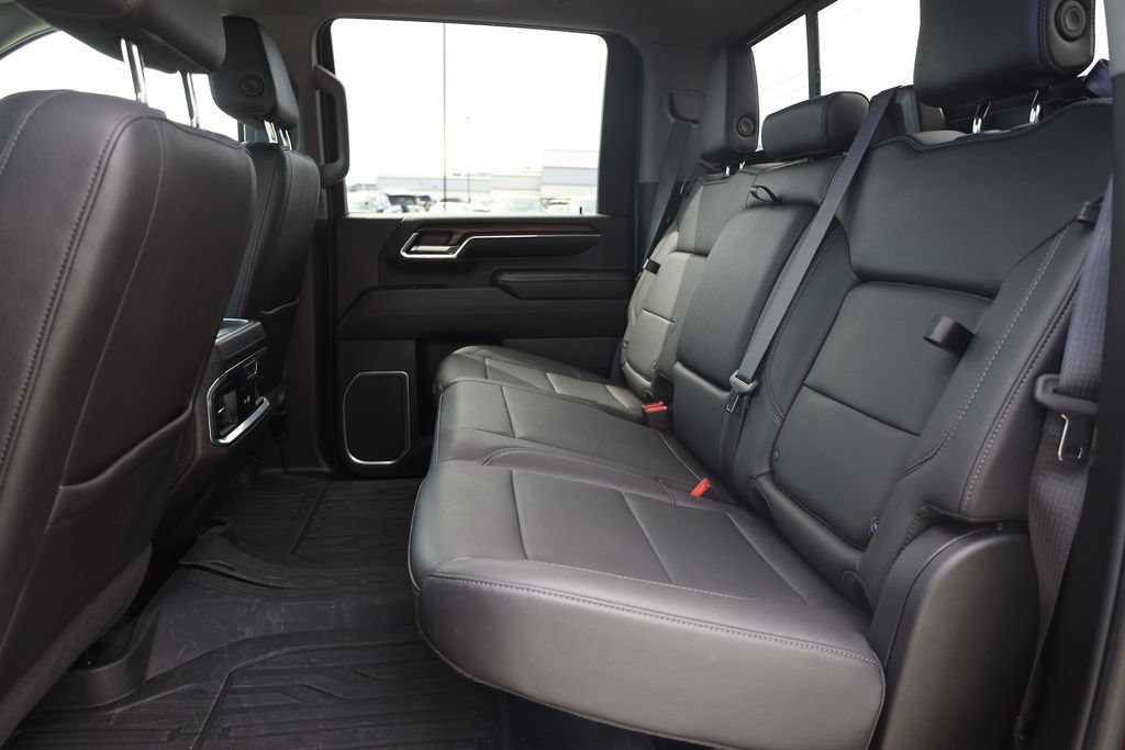 Used 2024 GMC Sierra 3500 SLT w/ SLT Premium Package AWD/4WD image 17