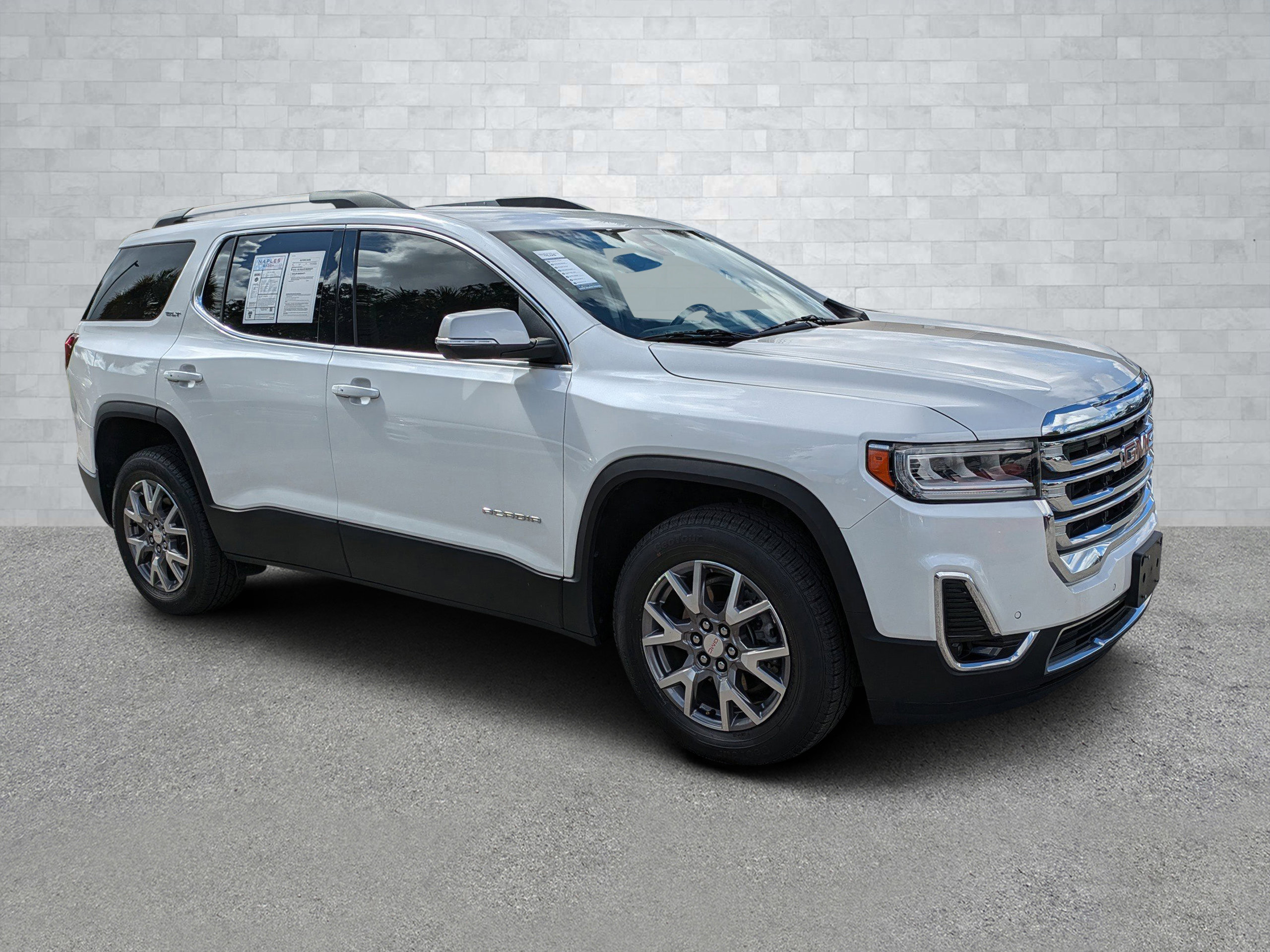 Used 2021 GMC Acadia SLT w/ Technology Package