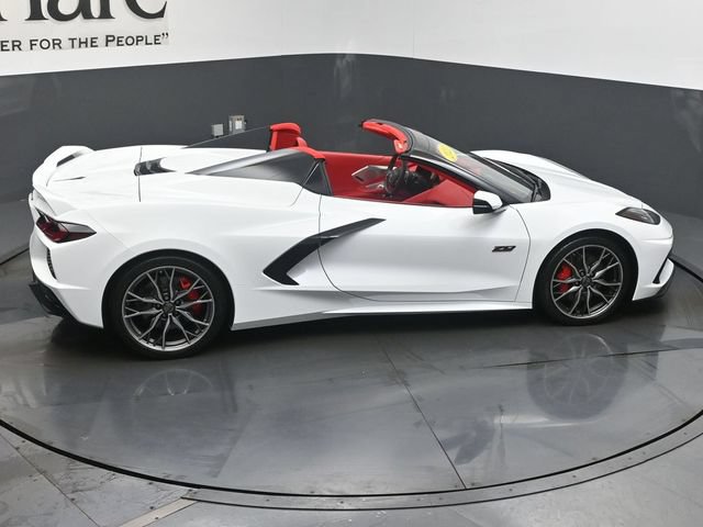 Used 2023 Chevrolet Corvette Stingray Premium Conv w/ Z51 Performance Package RWD image 38