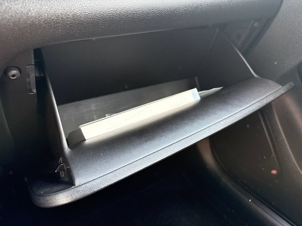 Used 2024 Hyundai Venue SEL FWD image 37