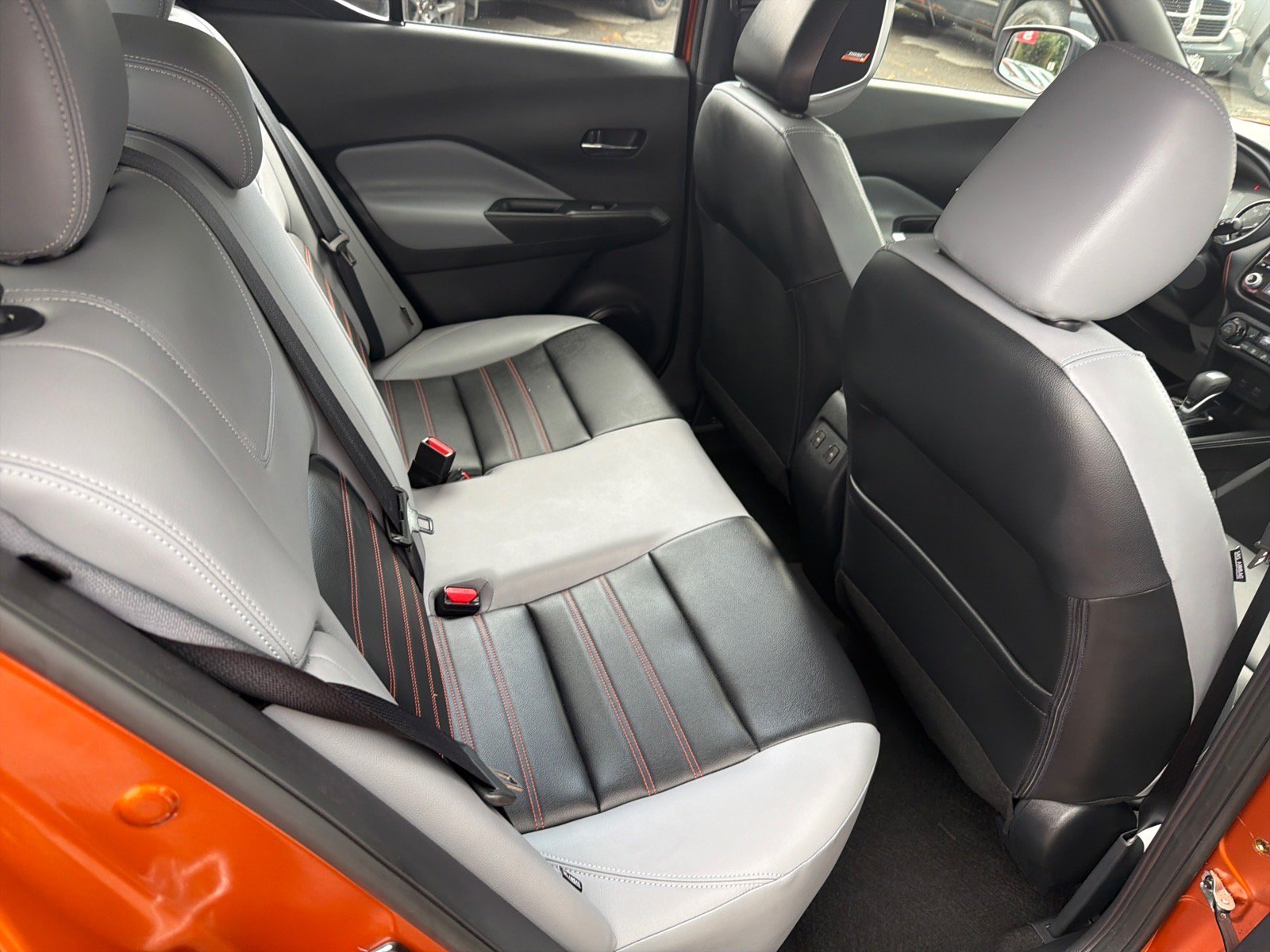 Used 2024 Nissan Kicks SR w/ SR Premium Package FWD image 17