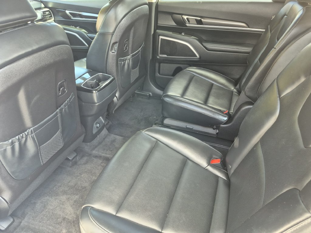 Used 2025 Kia Telluride S AWD/4WD image 13