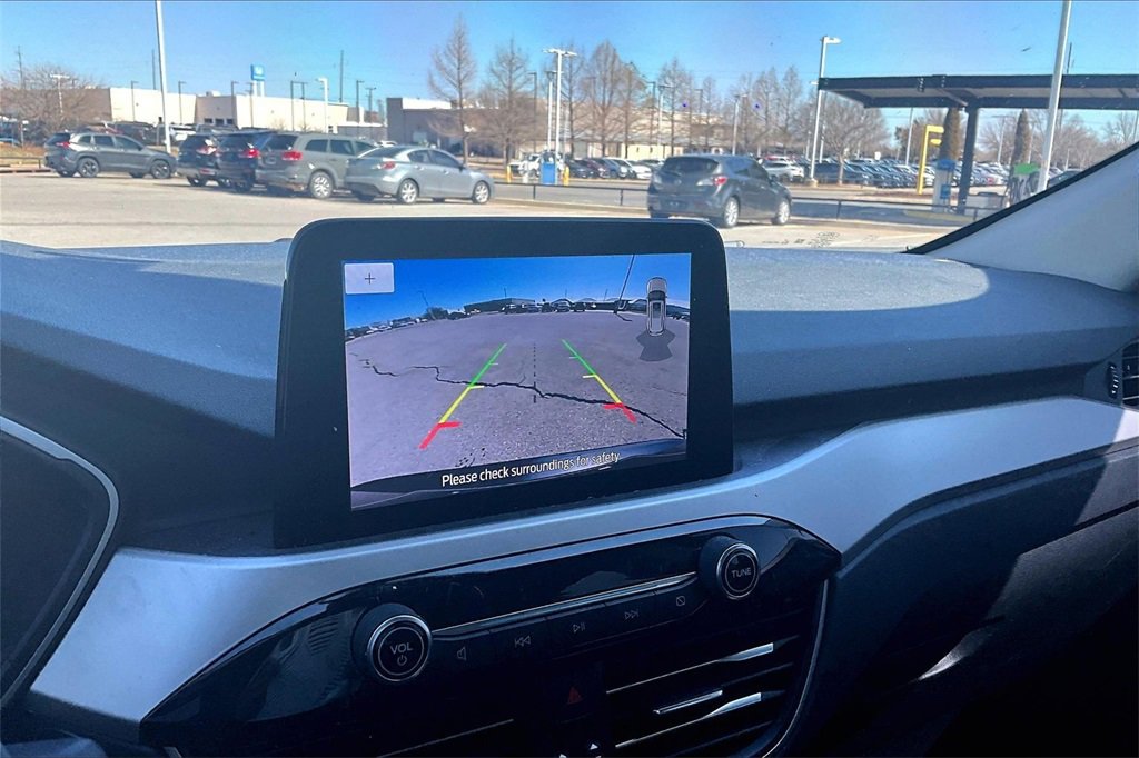 Used 2020 Ford Escape SE image 22