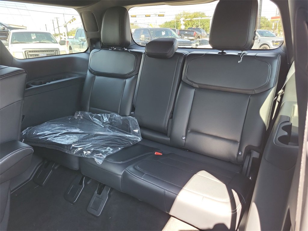 New 2025 Ford Expedition Platinum image 26