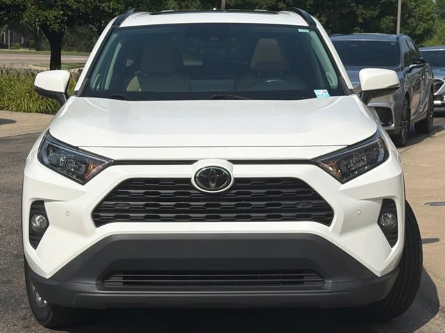 Used 2020 Toyota RAV4 XLE Premium AWD/4WD image 2