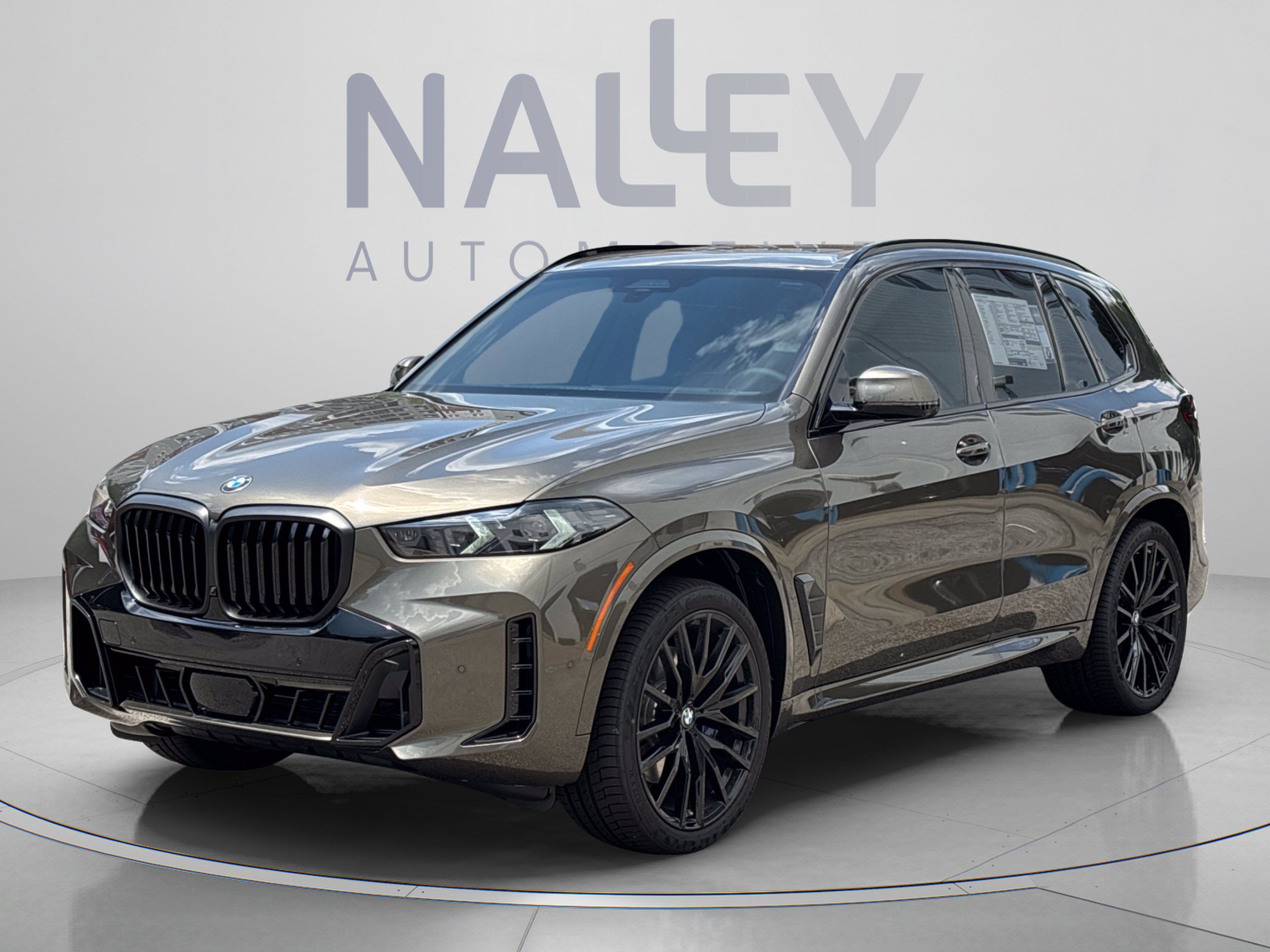Used 2026 BMW X5 xDrive40i w/ M Sport Package AWD/4WD image 1