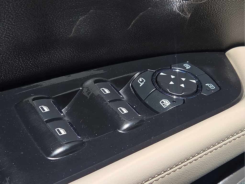 Used 2022 Lincoln Nautilus Reserve w/ Luxury Package FWD image 14