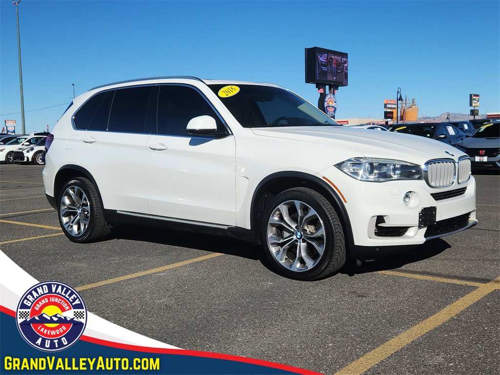 Used 2016 BMW X5 xDrive50i w/ Executive Package image 1