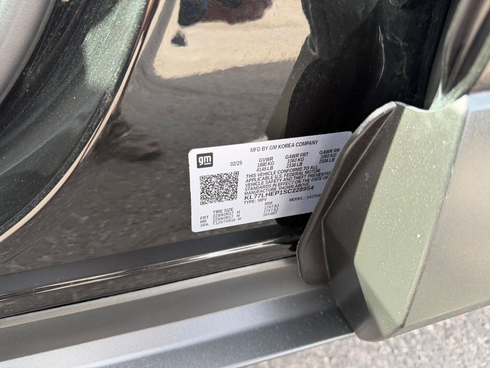 Used 2025 Chevrolet Trax LT FWD image 28