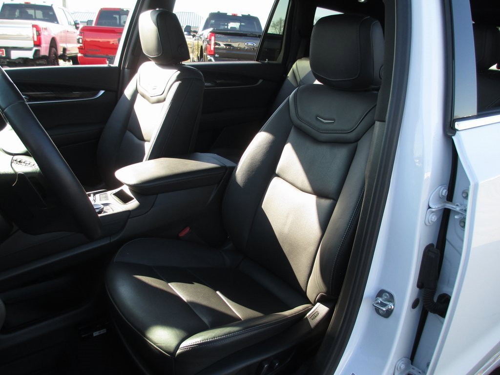 Used 2024 Cadillac XT6 Premium Luxury w/ Technology Package image 19