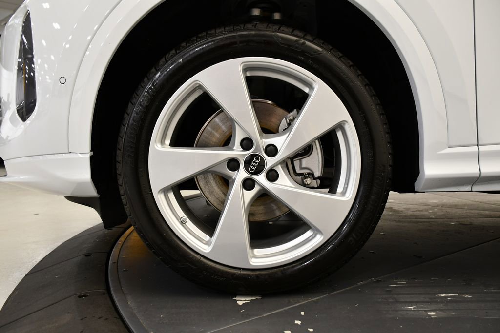 Used 2025 Audi Q5 Premium Plus w/ Premium Plus image 13
