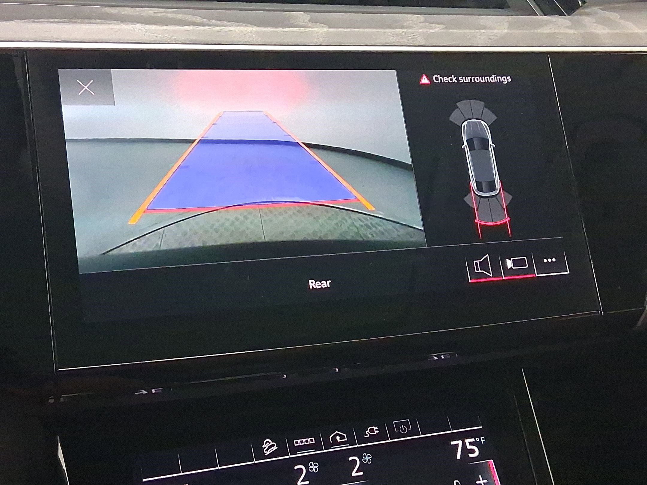 Used 2022 Audi e-tron Premium image 22