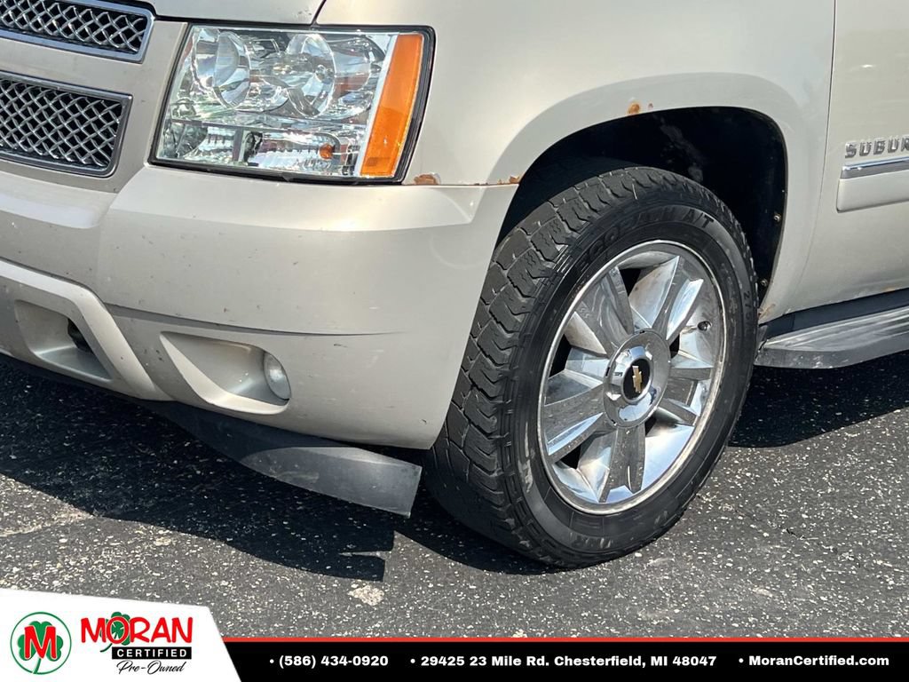Used 2010 Chevrolet Suburban LTZ AWD/4WD image 8