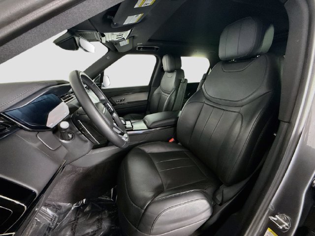 Used 2025 Land Rover Range Rover Sport SE AWD/4WD image 21