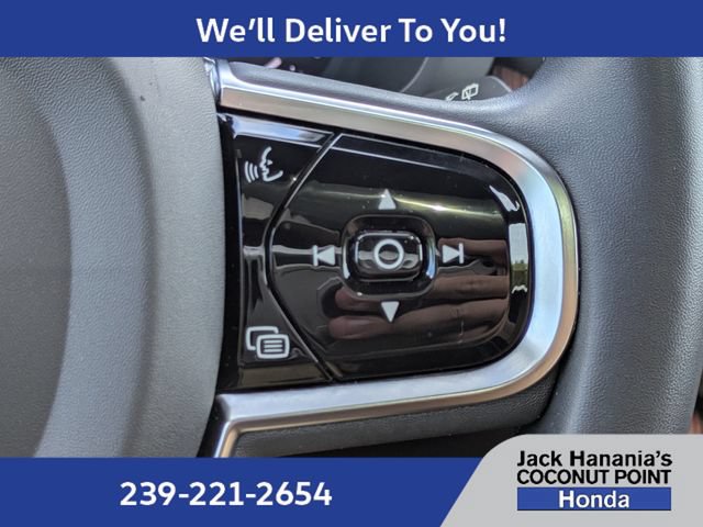 Used 2024 Volvo XC60 B5 Ultimate w/ Protection Package Premier AWD/4WD image 28