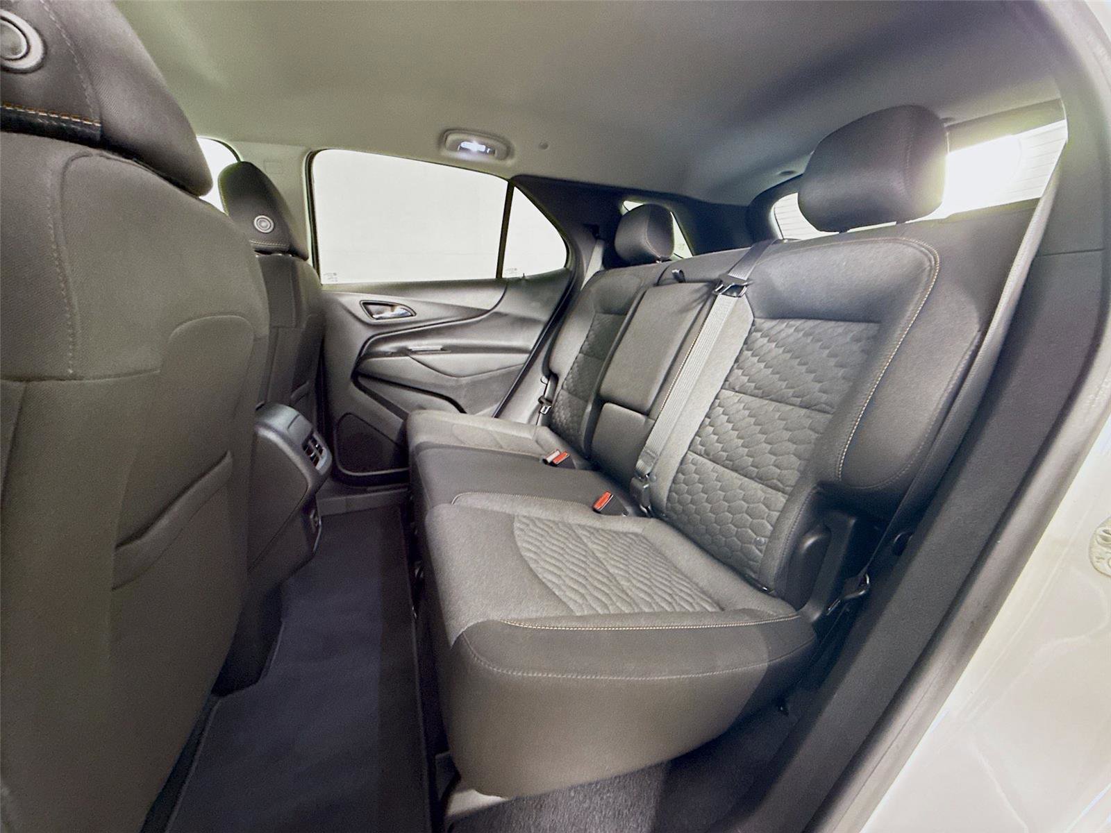 Used 2021 Chevrolet Equinox LT AWD/4WD image 23