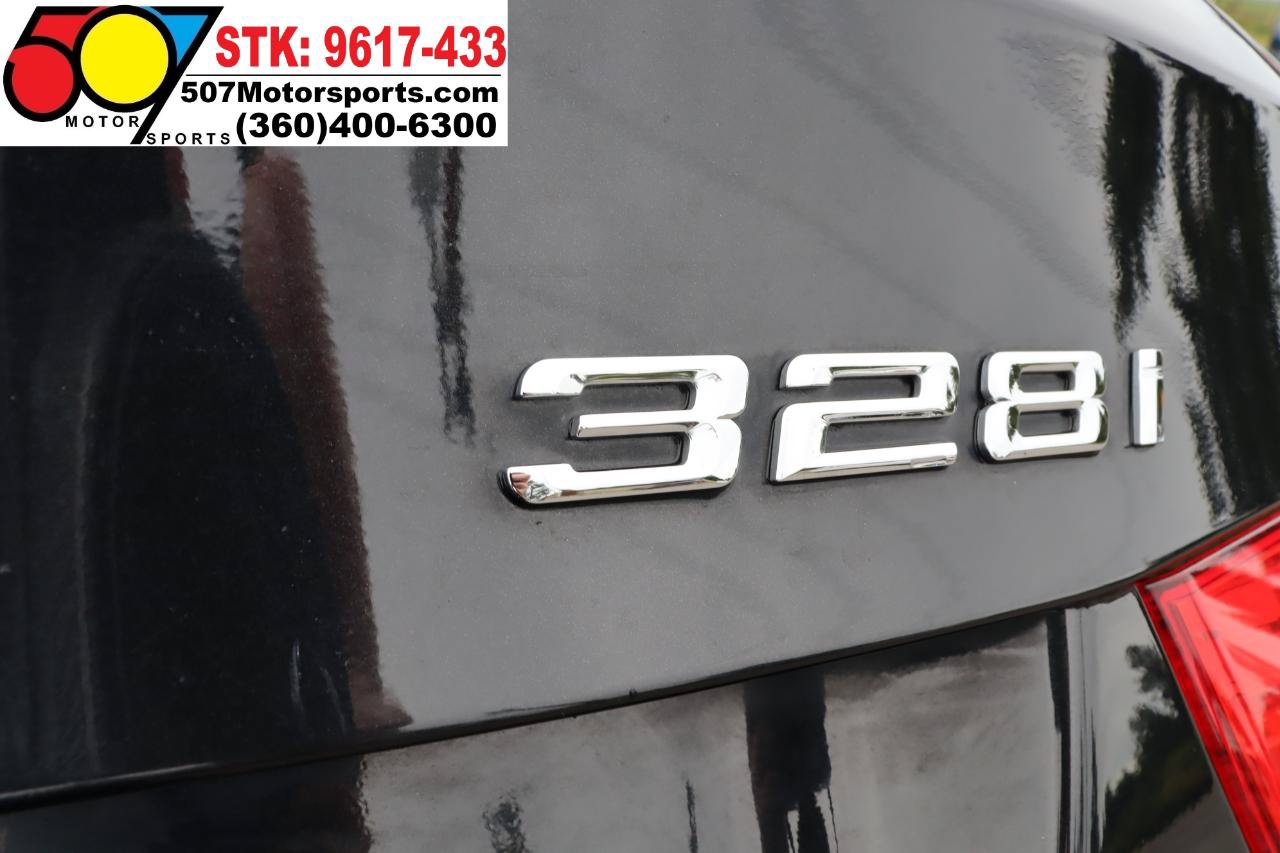 Used 2011 BMW 328i xDrive Sedan AWD/4WD image 13