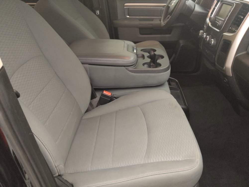 Used 2019 RAM 1500 Classic SLT AWD/4WD image 21