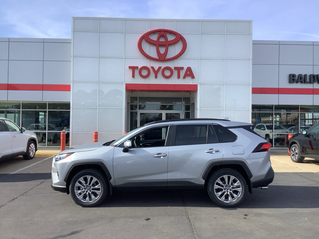 New 2025 Toyota RAV4 XLE Premium w/ Weather Package image 4