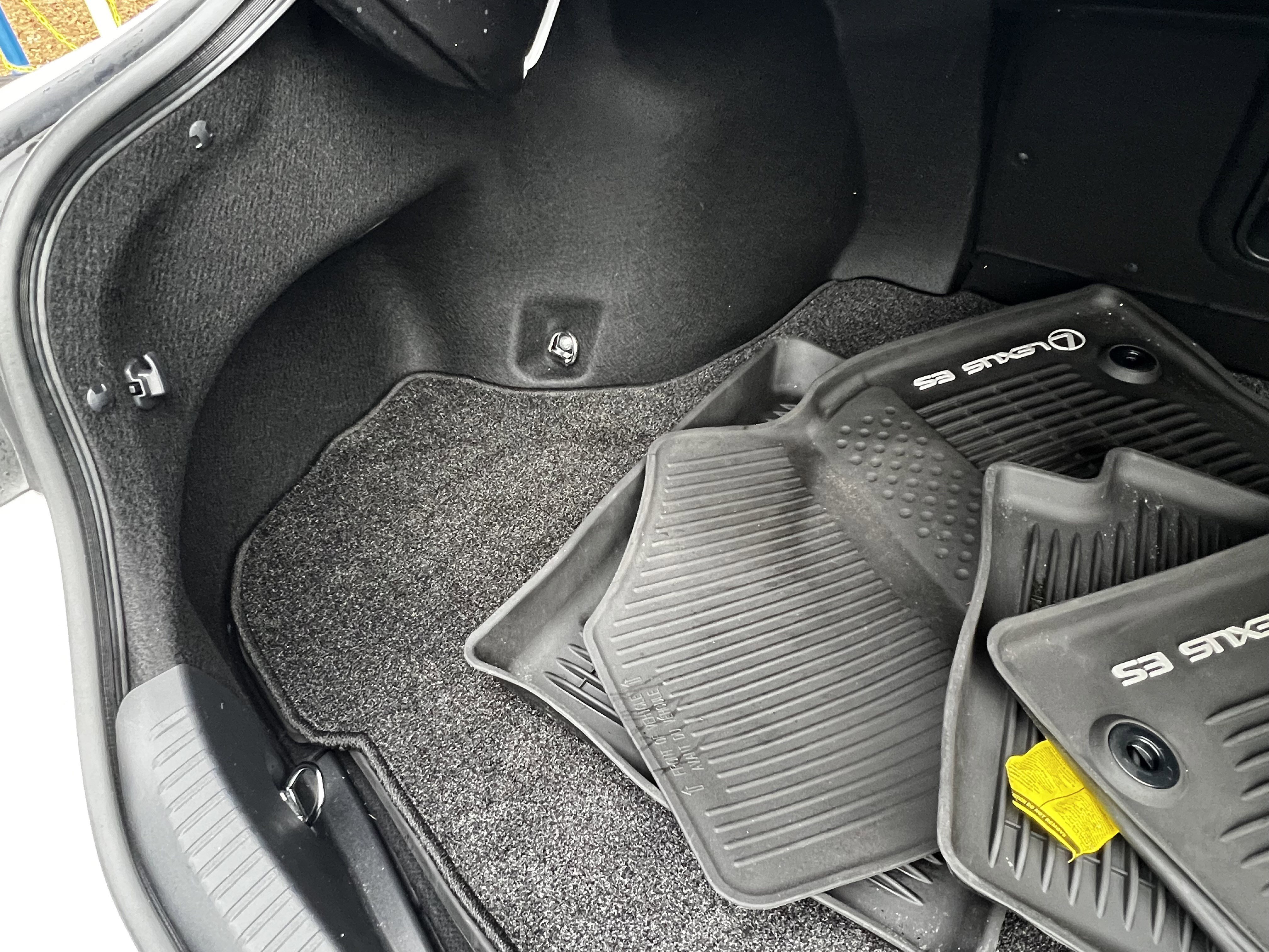 Certified 2023 Lexus ES 350 w/ Premium Package image 48