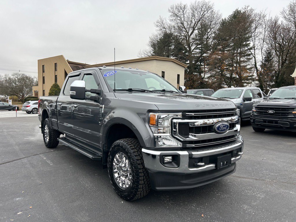 Used 2022 Ford F250 XLT w/ XLT Premium Package image 3