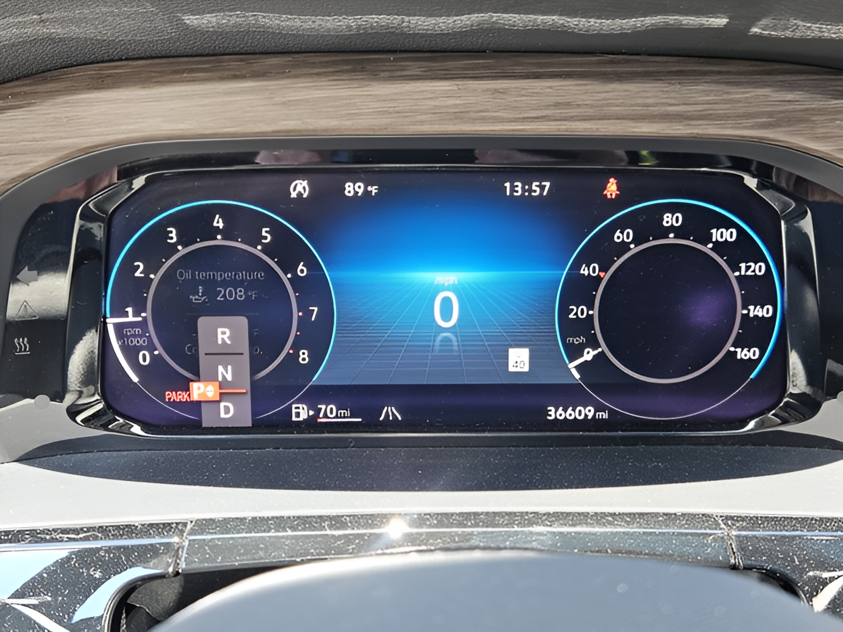 Used 2024 Volkswagen Atlas SEL AWD/4WD image 21