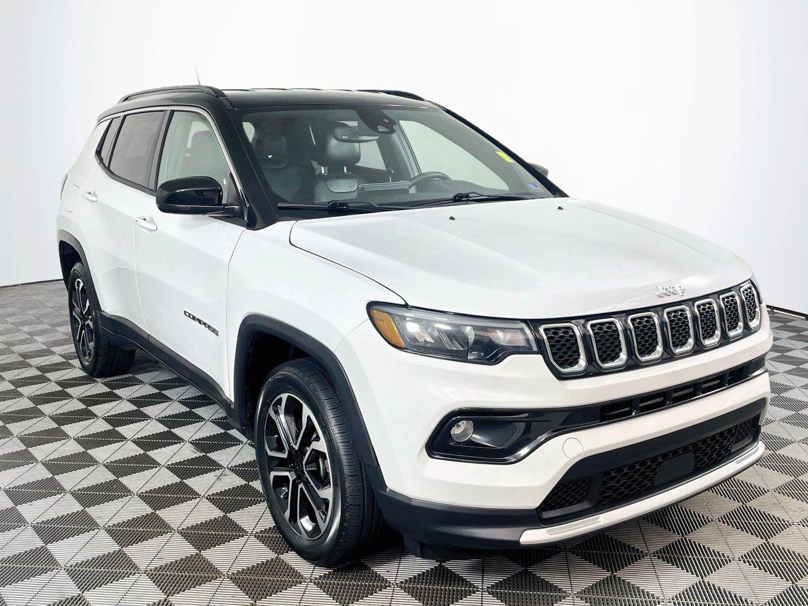 Used 2023 Jeep Compass Limited AWD/4WD image 1