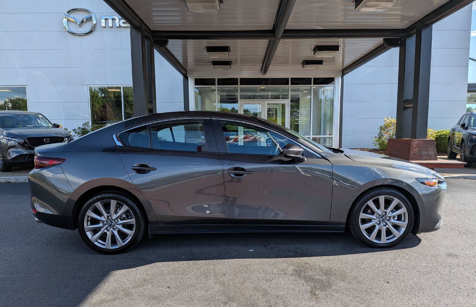 Used 2021 MAZDA MAZDA3 s AWD/4WD image 5
