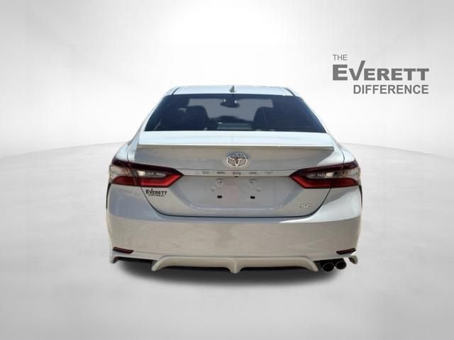 Used 2023 Toyota Camry SE FWD image 6