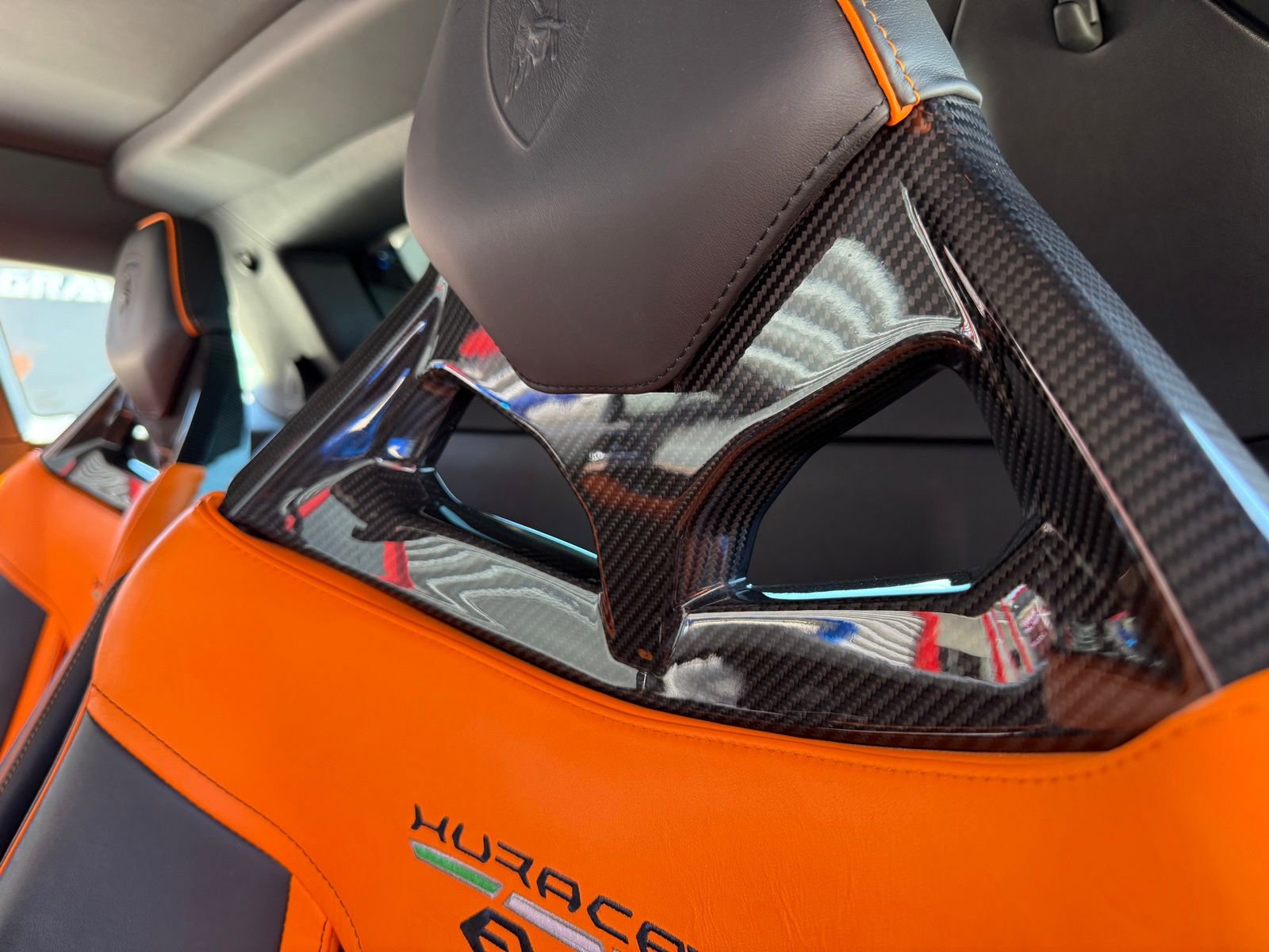 Used 2020 Lamborghini Huracan EVO RWD image 19
