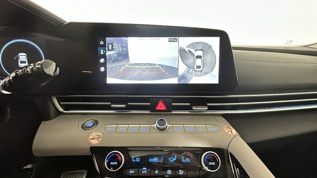 Used 2024 Hyundai Elantra Limited FWD image 25