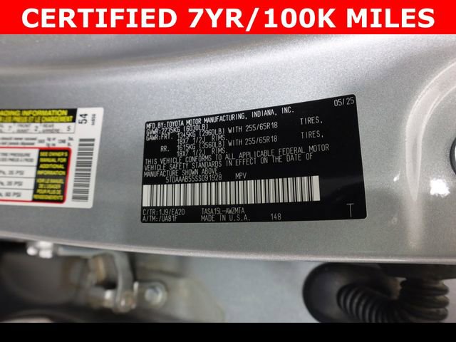 Used 2025 Toyota Grand Highlander XLE image 29