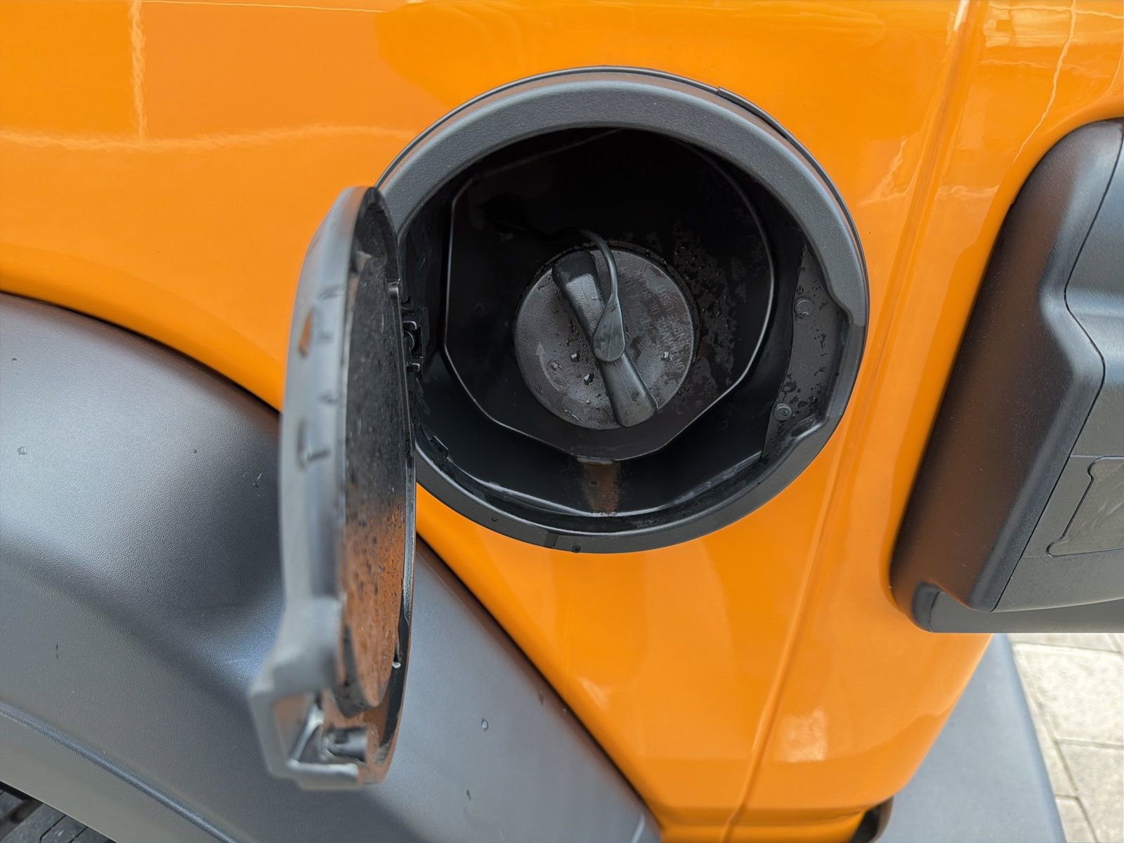 Used 2021 Jeep Wrangler Sport S image 15