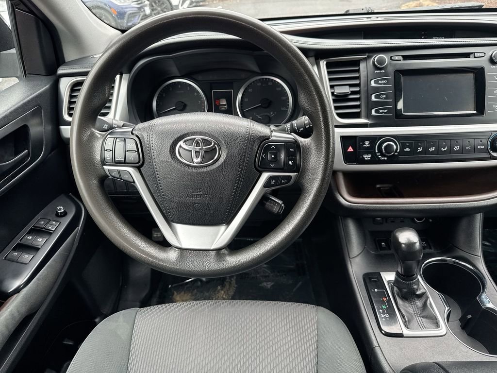 Used 2019 Toyota Highlander LE image 21