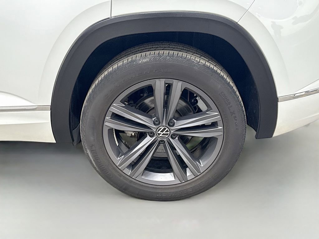 Used 2022 Volkswagen Atlas Cross Sport SEL R-Line image 45