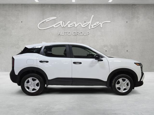 Used 2025 Nissan Kicks S image 17