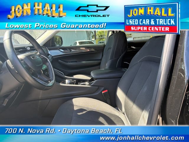 Used 2022 Jeep Grand Cherokee L Laredo w/ Luxury Tech Group I AWD/4WD image 16