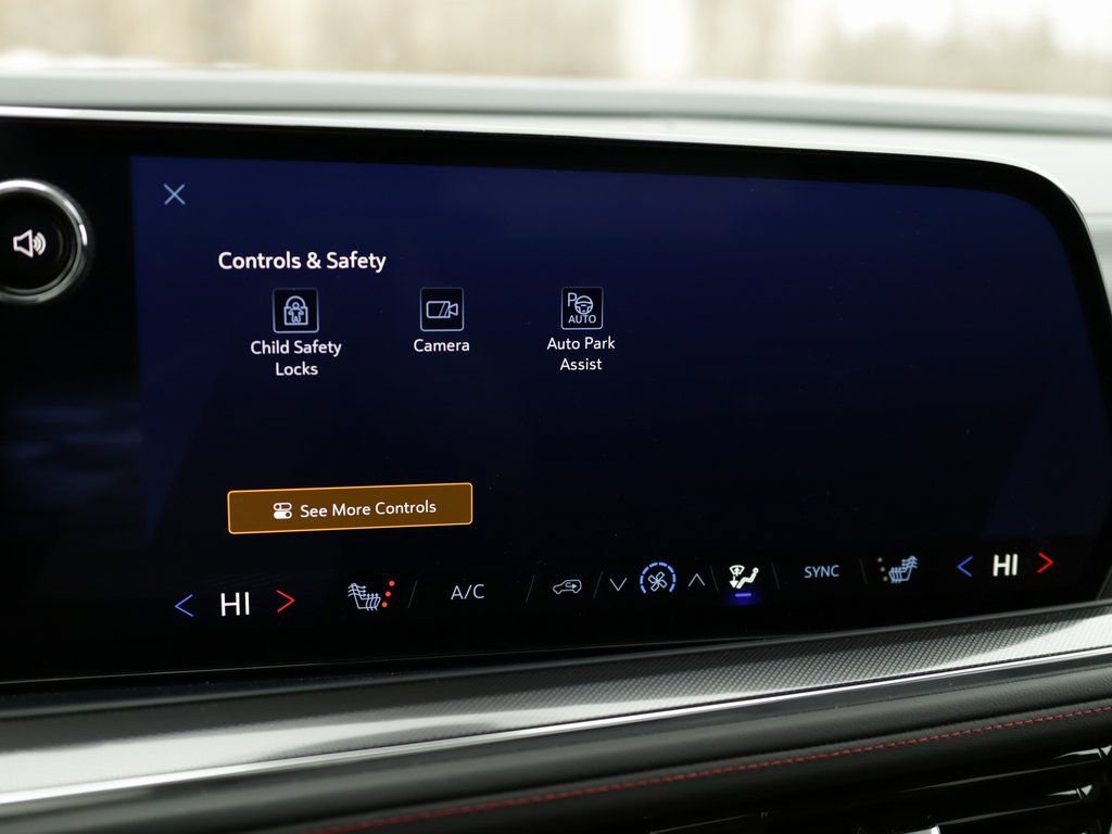 Used 2025 Chevrolet Tahoe RST w/ Comfort Package image 16