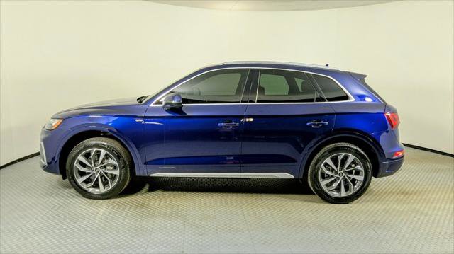 Used 2023 Audi Q5 2.0T Premium w/ Convenience Package AWD/4WD image 3