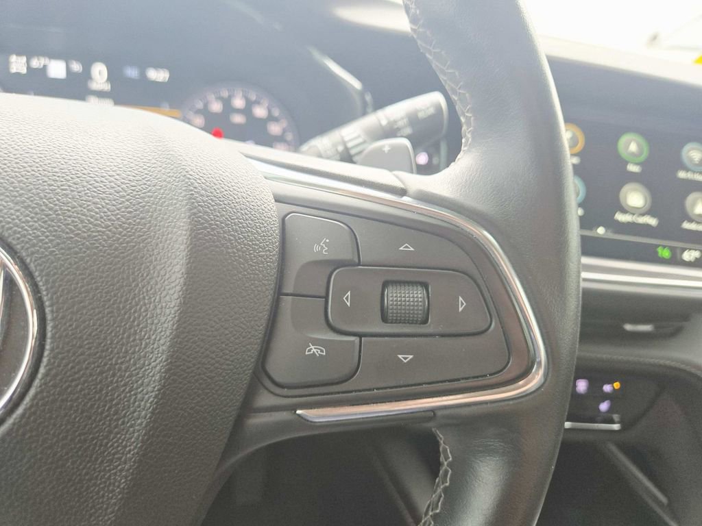 Used 2022 Buick Envision Essence w/ Technology Package I image 21