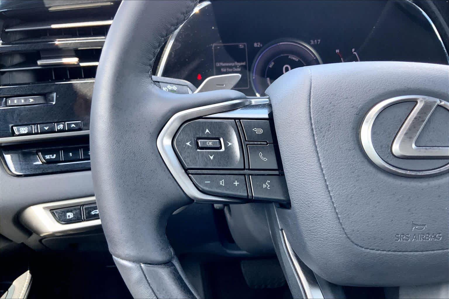 Used 2024 Lexus RX 350h w/ Accessory Package (Z1) AWD/4WD image 22