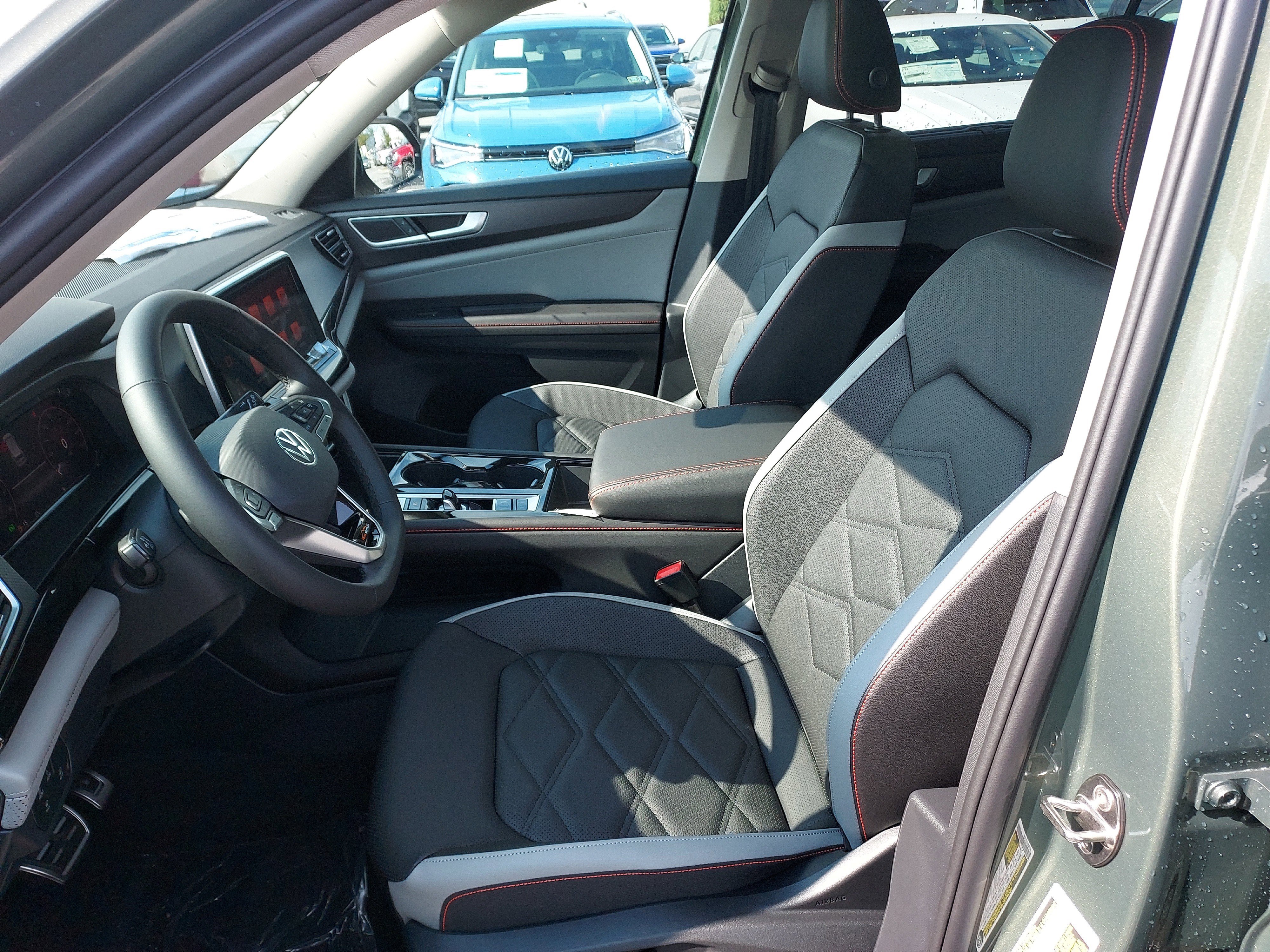 New 2026 Volkswagen Atlas Peak Edition image 13