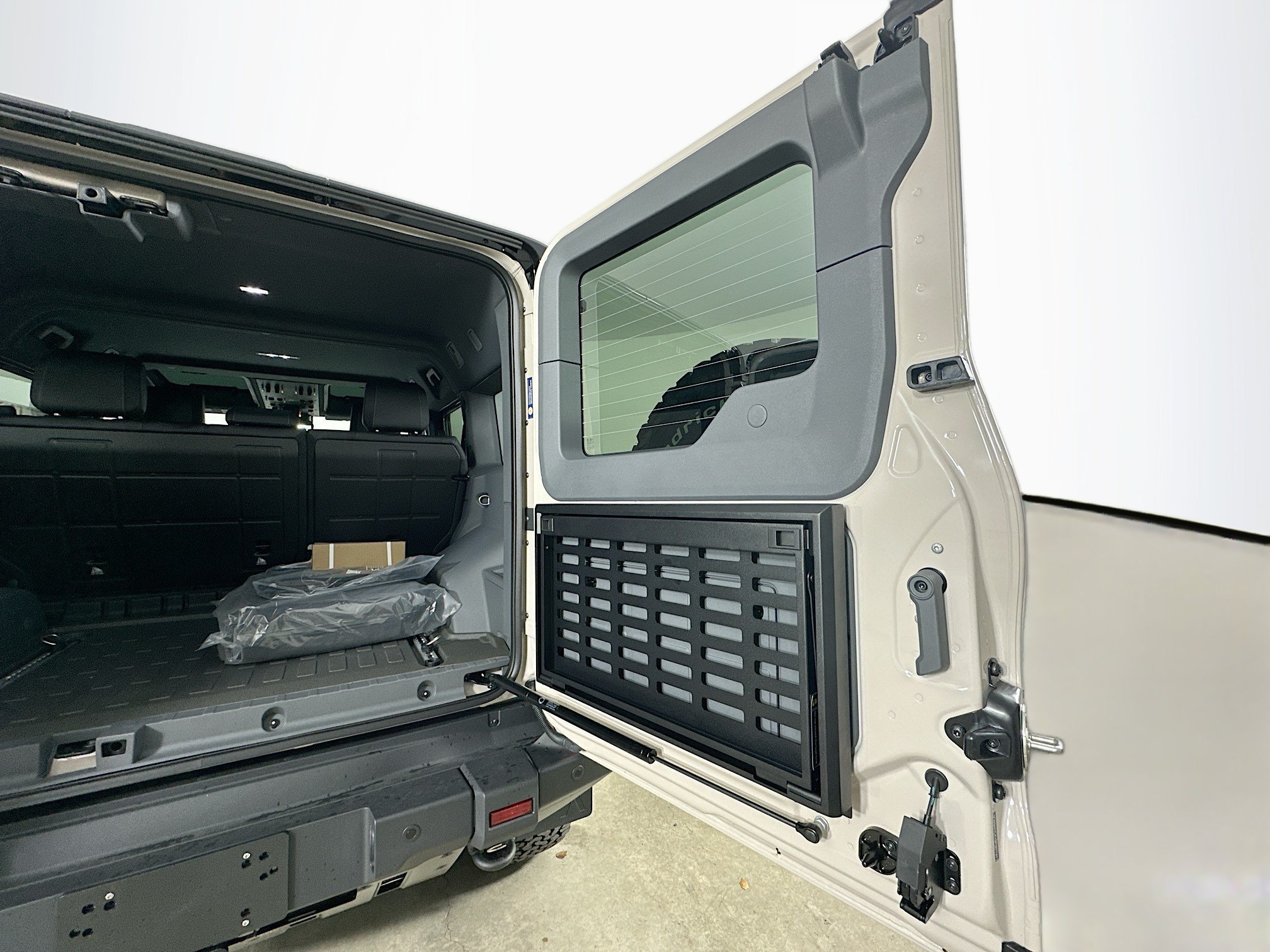 Used 2025 INEOS Grenadier AWD/4WD image 43