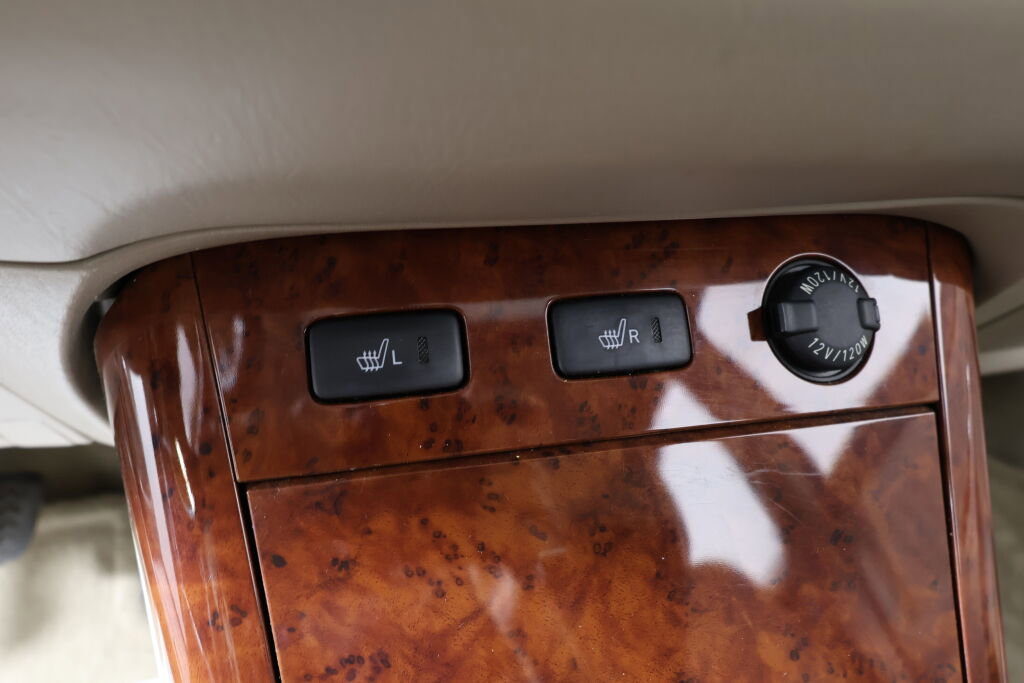 Used 2005 Toyota Camry XLE image 31