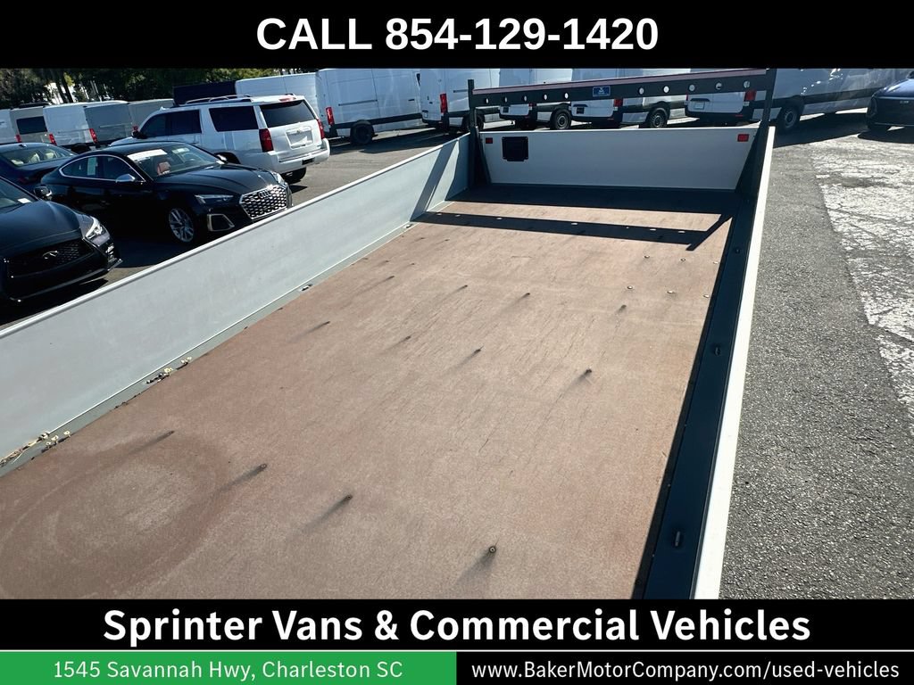 Used 2015 Freightliner Sprinter 3500 RWD image 22