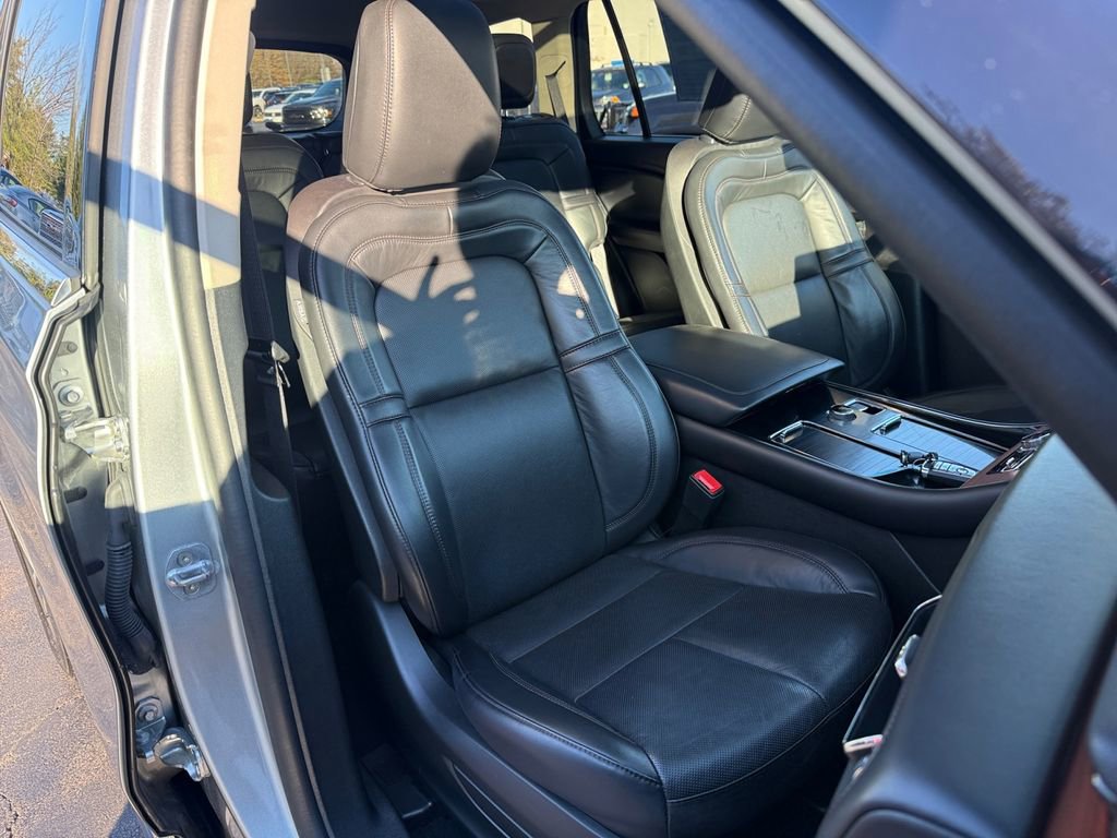 Used 2024 Lincoln Aviator Reserve image 15