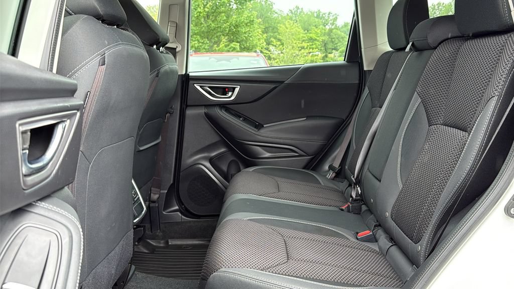 Used 2020 Subaru Forester Premium AWD/4WD image 23