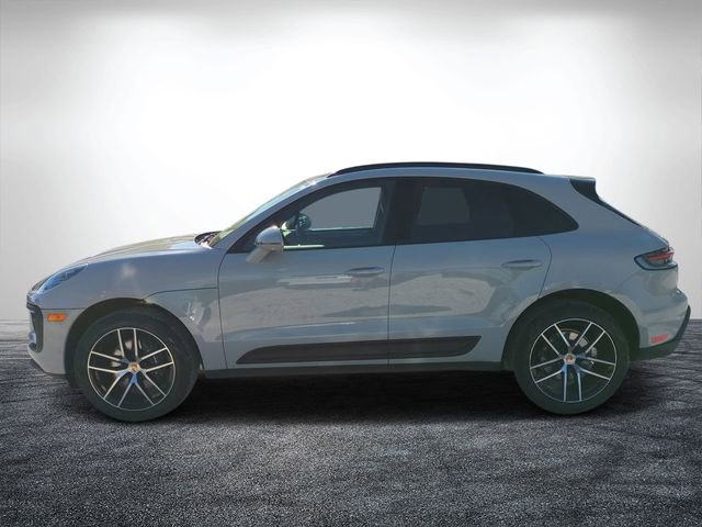 Used 2025 Porsche Macan image 6